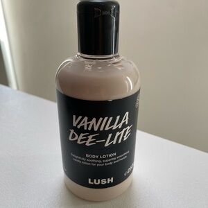 Lush Vanilla Dee-Lite Lotion
